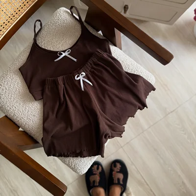 ست کراپ و شلوارک اورلایا